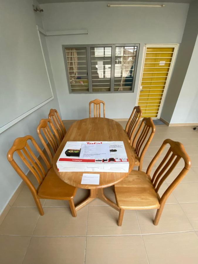 Entire Residential Home•Jia Residences Bkt Serdang沙登温暖的家 세리 켐방안 외부 사진