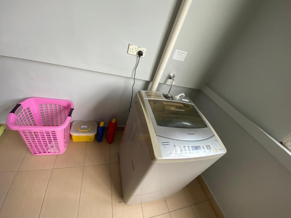 Entire Residential Home•Jia Residences Bkt Serdang沙登温暖的家 세리 켐방안 외부 사진